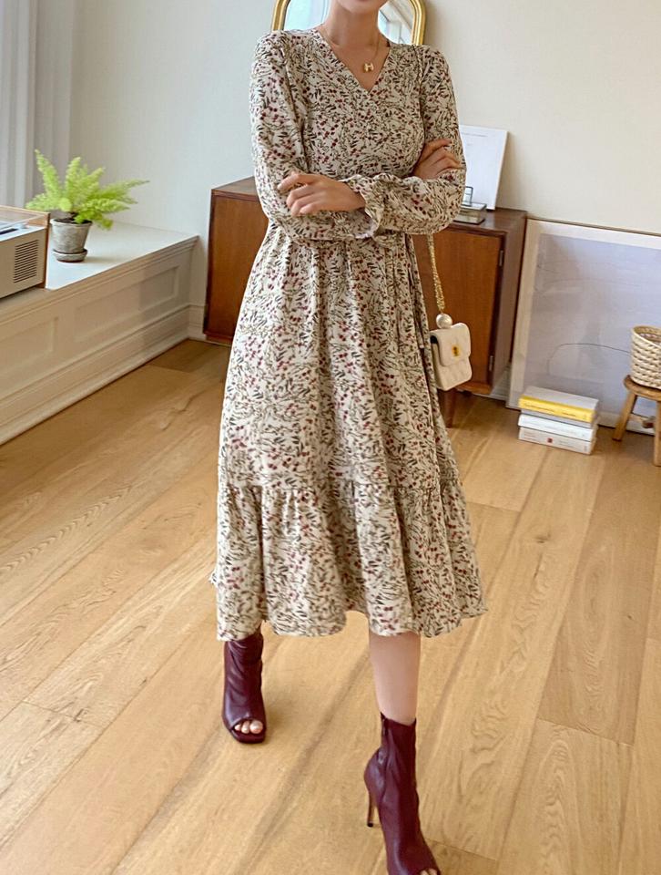 カシュクール小花柄ワンピース・t67106 レディース 【ops】ワンピース ミディ丈 長袖 花柄 小花柄 カシュクール 大人 フェミニン ウエストマーク Aライン ウエストゴム ラッフル パフスリーブ フリル 春 秋 韓国ファッション