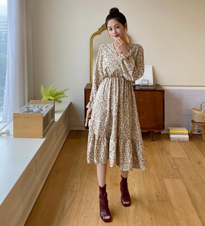 カシュクール小花柄ワンピース・t67106 レディース 【ops】ワンピース ミディ丈 長袖 花柄 小花柄 カシュクール 大人 フェミニン ウエストマーク Aライン ウエストゴム ラッフル パフスリーブ フリル 春 秋 韓国ファッション