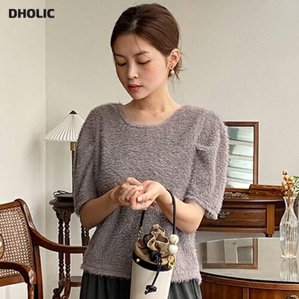 パフグリッターシャギーTシャツ・t67558 レディース 【tops】トップス Tシャツ 半袖 ハーフスリーブ シャギー パフスリーブ 袖コン ラウンドネック グリッター ラメ シンプル かわいい 可愛い 大人 春 夏 韓国ファッション