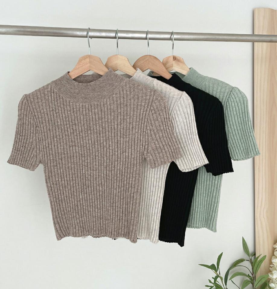 リブハーフネック半袖ニット・t72571 レディース 【tops】トップス ニット 半袖 サマーニット リブ ハーフネック 単色 シンプル ベーシック シック オフィスカジュアル 春 夏 タイト クロップド丈 灰色 モックネック 韓国ファッション ハイホリHIHOLLI