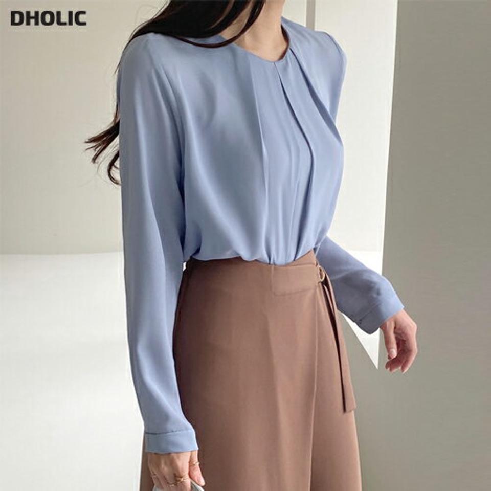 ラウンドネックタックブラウス・b72573 レディース 【bl】ブラウス トップス 長袖 単色 無地 シンプル ベーシック オフィスカジュアル タック ラウンドネック 春 秋 フェミニン 大人 きれいめ パステル 水色 韓国ファッション HIHOLLI