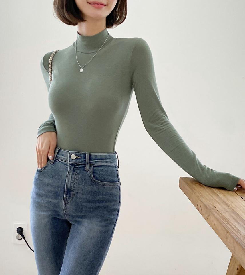 ハーフネックTシャツ・t01617 レディース 【tops】トップス 長袖 ロンT ハーフネック Tシャツ 単色 無地 シンプル ベーシック カジュアル くすみ タイト スリム カーキ 緑 春 秋 冬 韓国ファッション