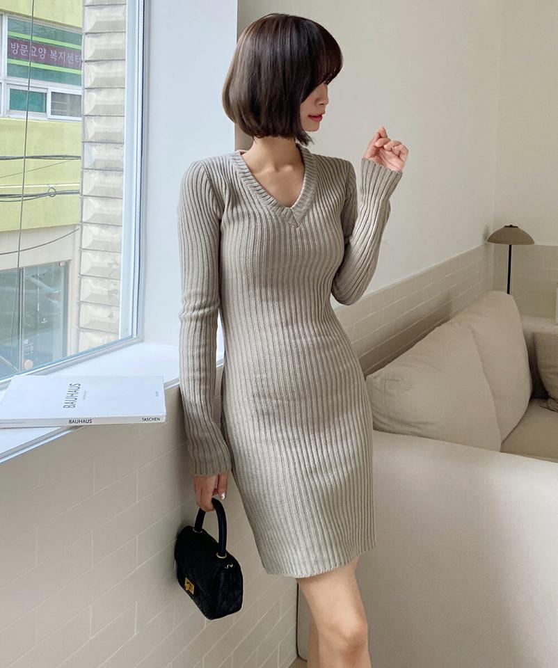 リブVネックニットミニワンピース・t01632 レディース 【ops】ワンピース ショート丈 長袖 Vネック リブ 単色 無地 シンプル ベーシック 大人 ニット タイト スリム ミニワンピース ベージュ カジュアル 骨格ストレート 春 秋 ワンホン 韓国ファッション