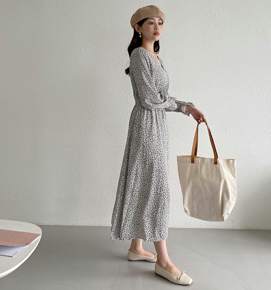 小花柄シャーリングワンピース・t01634 レディース 【ops】ワンピース ロング丈 長袖 シャーリング 小花柄 花柄 フェミニン フレア カシュクール Vネック Aライン 春 秋 韓国ファッション