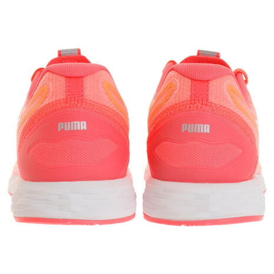 【ランニング対象品購入&エントリーでP10倍！8/19 20:00〜8/28 23:59】プーマ（PUMA） ランニングシューズ スピード 300 レーサー 2 19310502 ジョギングシューズ （レディース）