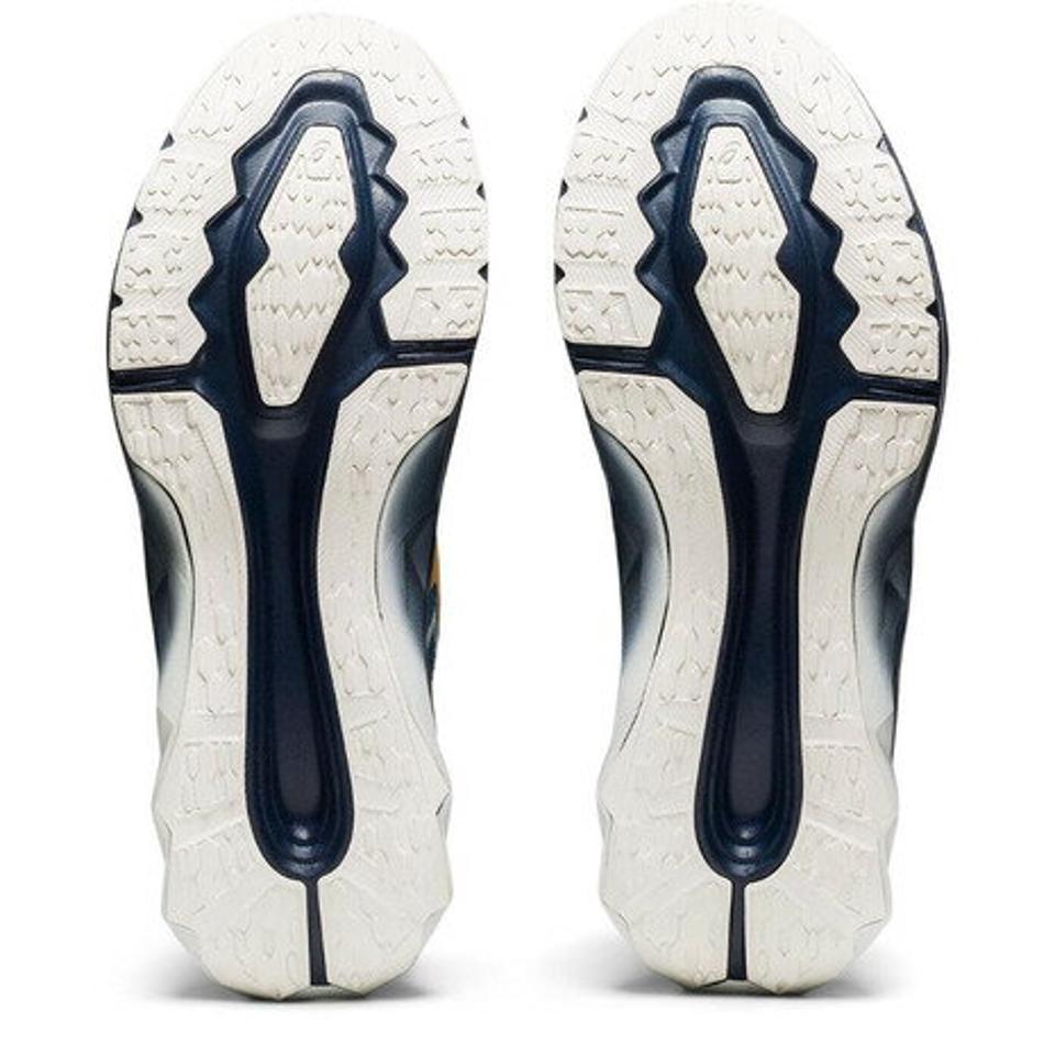 【ランニング対象品購入&エントリーでP10倍！8/19 20:00〜8/28 23:59】アシックス（ASICS） ランニングシューズ ノヴァブラスト NOVABLAST 1012B006.400 ジョギングシューズ （レディース）