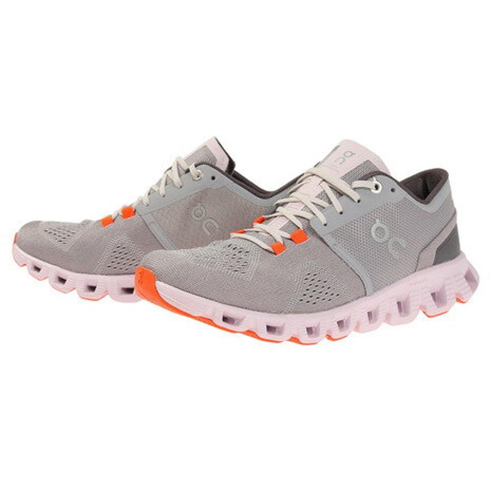 オン（On）（レディース）ランニングシューズ クラウドX 40.99041 W スニーカー オールシーズン トレーニング ジョギング 軽快 デイリーユース