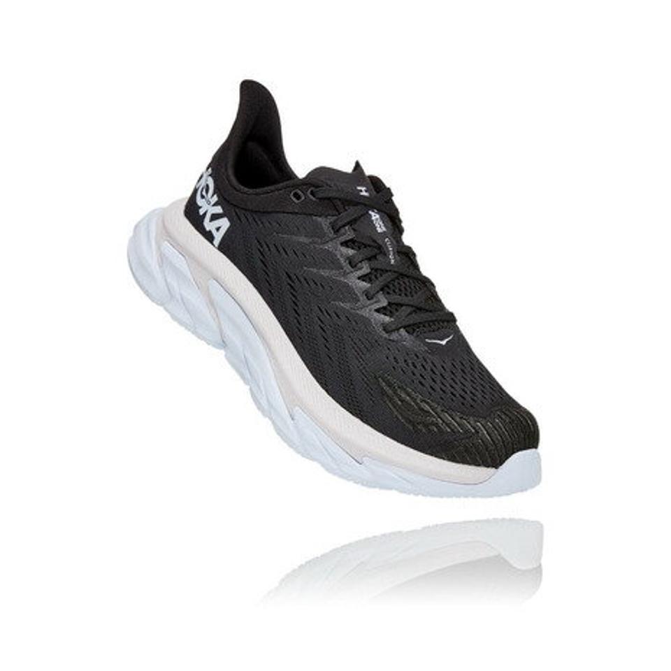 ホカ（HOKA）（メンズ）ランニングシューズ ジョギングシューズ クリフトン エッジ 1110510-BWHT