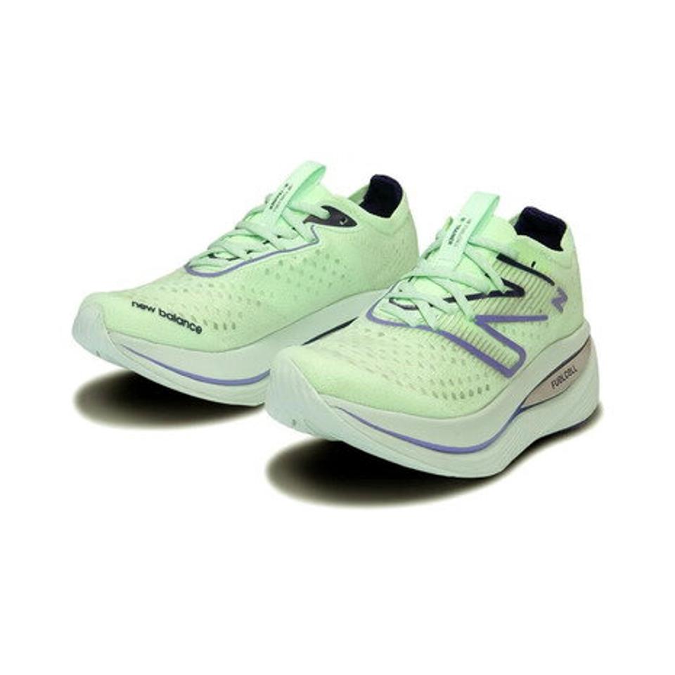 ニューバランス（new balance）（レディース）ランニングシューズ フューエル FuelCell SuperComp Trainer LM2 グリーン WRCXLM2 B スニーカー