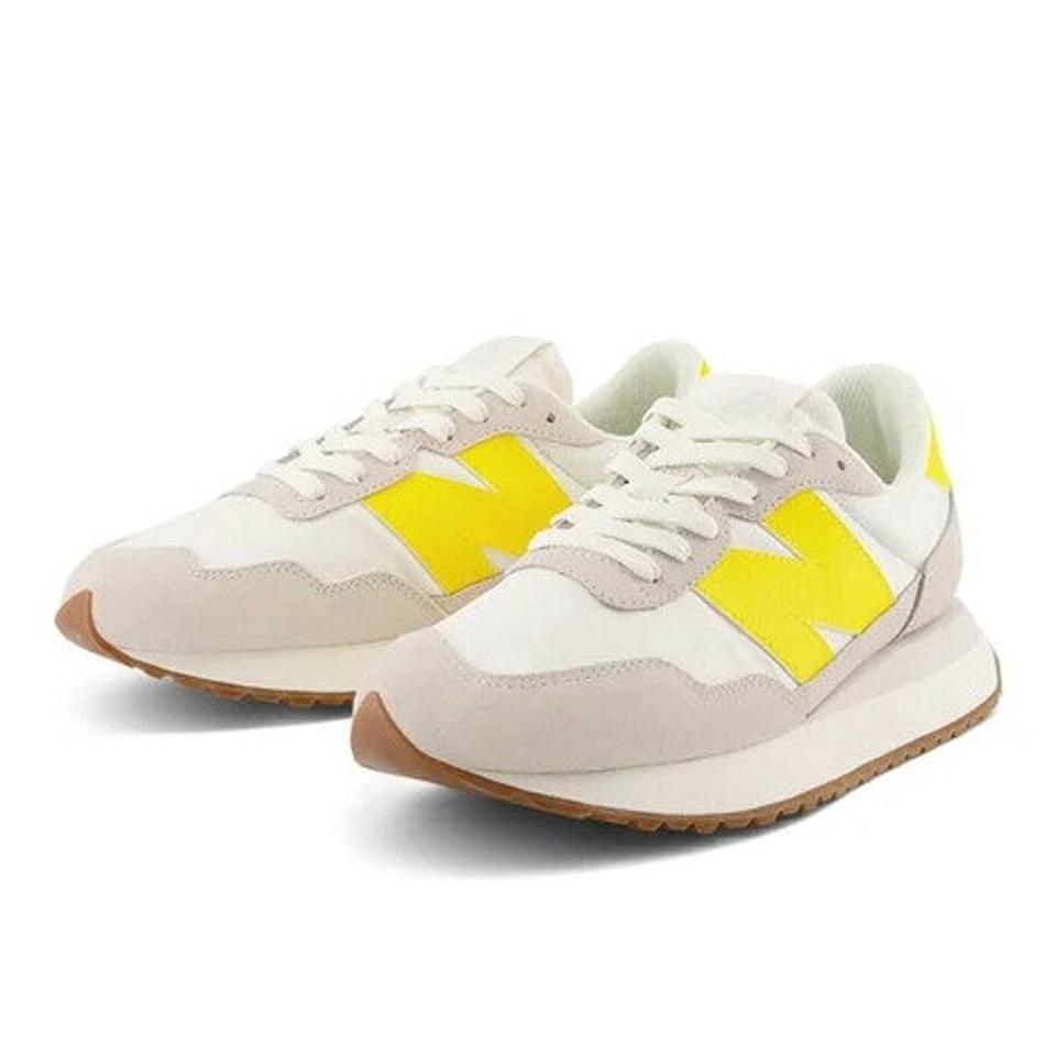 ニューバランス（new balance）（レディース）スニーカー オフホワイト WS237 ホワイト イエロー WS237QEB ビックロゴ カジュアル レトロ 厚底 スエード