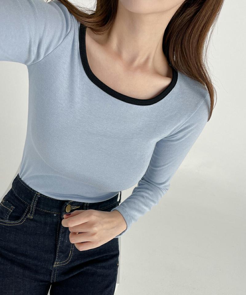 スクエアネック配色Tシャツ・t67130 レディース 【tops】トップス Tシャツ 配色 スクエアネック 長袖 ロンT デコルテ 鎖骨 クロップド丈 短丈 水色 カジュアル 春 秋 韓国ファッション 人気