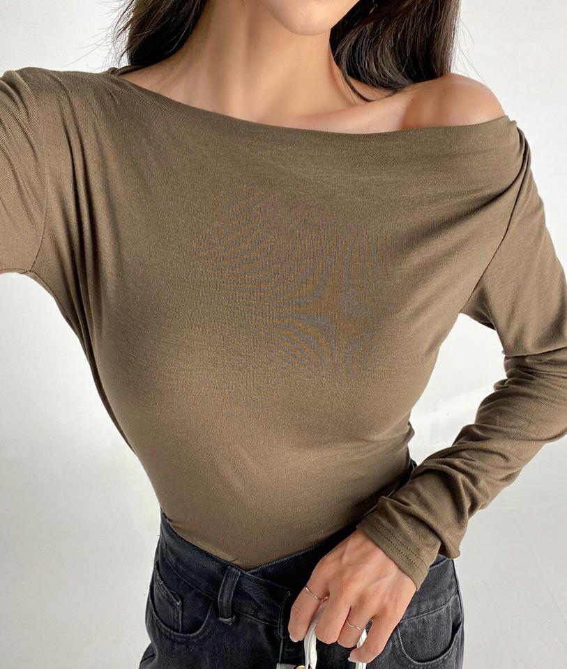 ドレープネックスリムTシャツ・t68474 レディース 【tops】トップス Tシャツ 長袖 ロンT ドレープ 大人 きれいめ 上品 単色 無地 シンプル スリム カジュアル 白T 春 秋 韓国ファッション