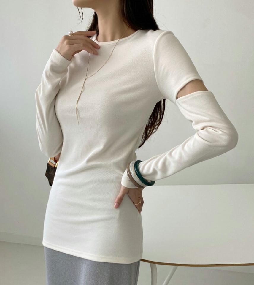 スリットスリーブTシャツ・t72885 レディース 【tops】トップス Tシャツ カットアウト スリット 肌見せ 単色 無地 シンプル ベーシック ユニーク ロング丈 秋 冬 春 カジュアル かわいい 可愛い 白 ホワイト ワンホン 韓国ファッション ハイホリHIHOLLI