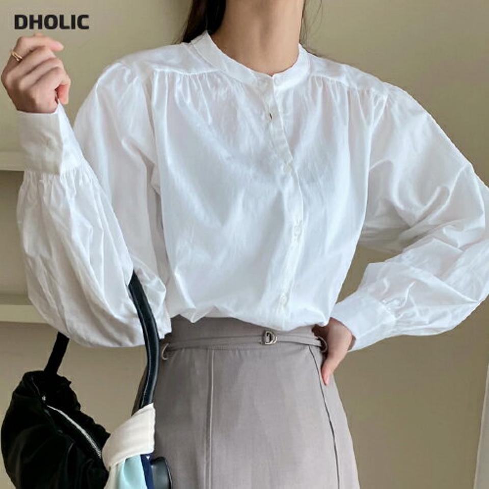 コットンバンドカラーシャツ・t72913 レディース 【bl】シャツ トップス 長袖 単色 無地 シンプル ベーシック コットン 綿 ぼたん ボタン バンドカラー パフ ロング丈 ギャザー 春 秋 フェミニン 白 ホワイト ボリュームスリーブ 韓国ファッション ハイホリHIHOLLI