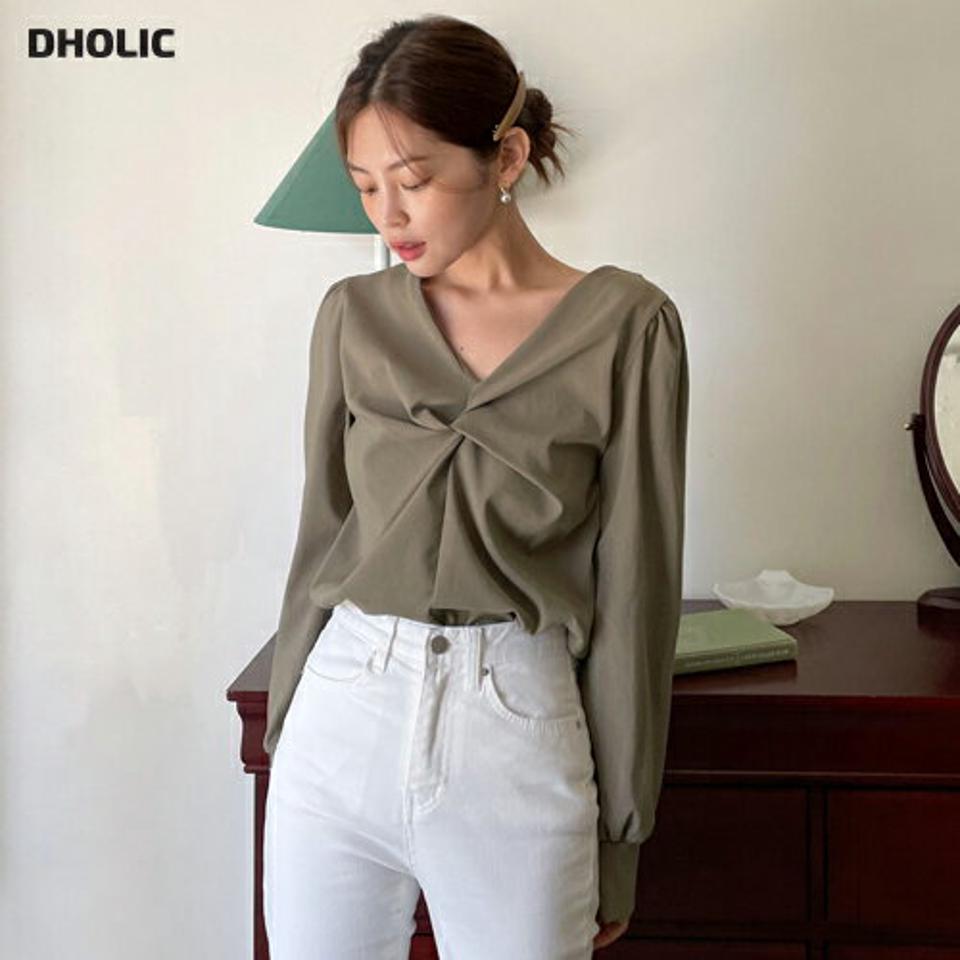 ツイストVネックパフブラウス・t01153 レディース 【bl】トップス ブラウス 長袖 Vネック ツイスト パフスリーブ カーキ Vネック デコルテ 大人 きれいめ 単色 無地 ギャザー シンプル オフィスカジュアル 春 秋 韓国ファッション 人気