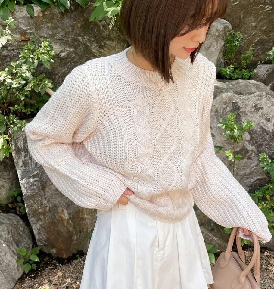 ラウンドネックケーブルニット・t01151 レディース 【tops】トップス ニット ケーブル編み ラウンドネック シンプル カジュアル ケーブルニット アクリルニット 茶色 ブラウン クロップド丈 ミドルゲージ 春 秋 冬 韓国ファッション