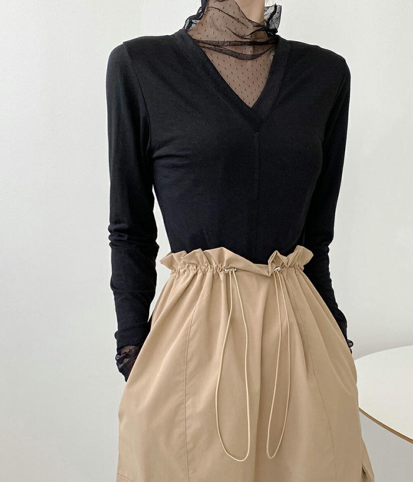 ドットシアーハイネックTシャツ・b72886 レディース 【tops】トップス Tシャツ 柄 模様 ドット 異素材 長袖 シアー シースルー 透け感 ハイネック Vネック 単色 秋 冬 フェミニン 大人 ベージュ かわいい 韓国ファッション ハイホリHIHOLLI