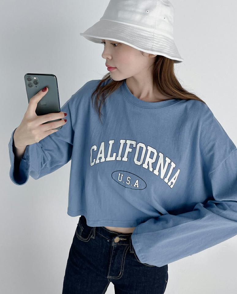 CALIFORNIAクロップドTシャツ・t67131 レディース 【tops】トップス Tシャツ 長袖 ロンT ロゴ レタリング ラウンドネック カジュアル ラフ 韓スト 緑 ピンク 青 ドロップショルダー クロップド丈 短丈 春 秋 韓国ファッション 人気