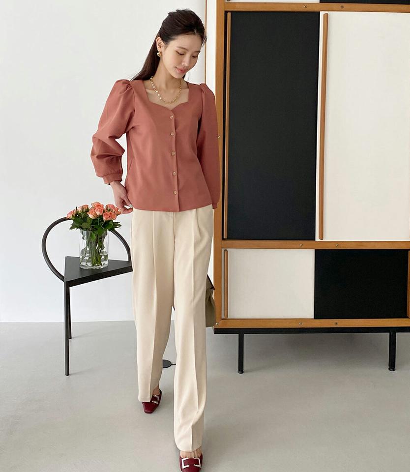 ハートネックボタンブラウス・t72600 レディース 【bl】ブラウス トップス 長袖 単色 無地 シンプル ベーシック パフ袖 パフスリーブ ハートネック 鎖骨 デコルテ オフィスカジュアル 秋 冬 フェミニン ピンク 韓国ファッション ハイホリHIHOLLI 人気