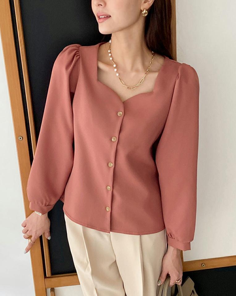 ハートネックボタンブラウス・t72600 レディース 【bl】ブラウス トップス 長袖 単色 無地 シンプル ベーシック パフ袖 パフスリーブ ハートネック 鎖骨 デコルテ オフィスカジュアル 秋 冬 フェミニン ピンク 韓国ファッション ハイホリHIHOLLI 人気