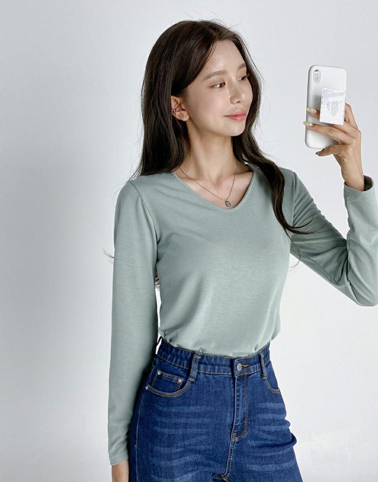 【スーパーセール特価】VネックスリムTシャツ・t01660 レディース 【tops】トップス Tシャツ ロンT 長袖 単色 無地 シンプル ベーシック Vネック スリム カジュアル 水色 黄緑 ピンク ベージュ 無地T 白T ホワイト 春 秋 韓国ファッション