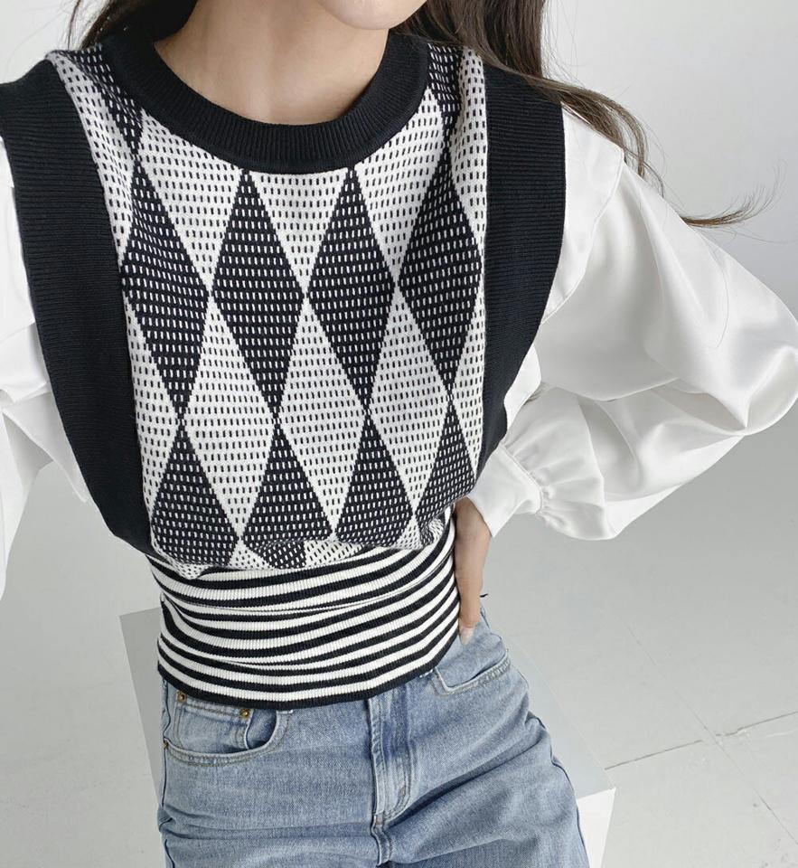 ダイヤボーダーフリルニット・b01682 レディース 【tops】トップス 長袖 レイヤード風 ダイヤ柄 ボーダー柄 フリル 袖コン かわいい 可愛い ガーリー 大人 ラウンドネック 異素材 ミックス インしない 春 秋 韓国ファッション