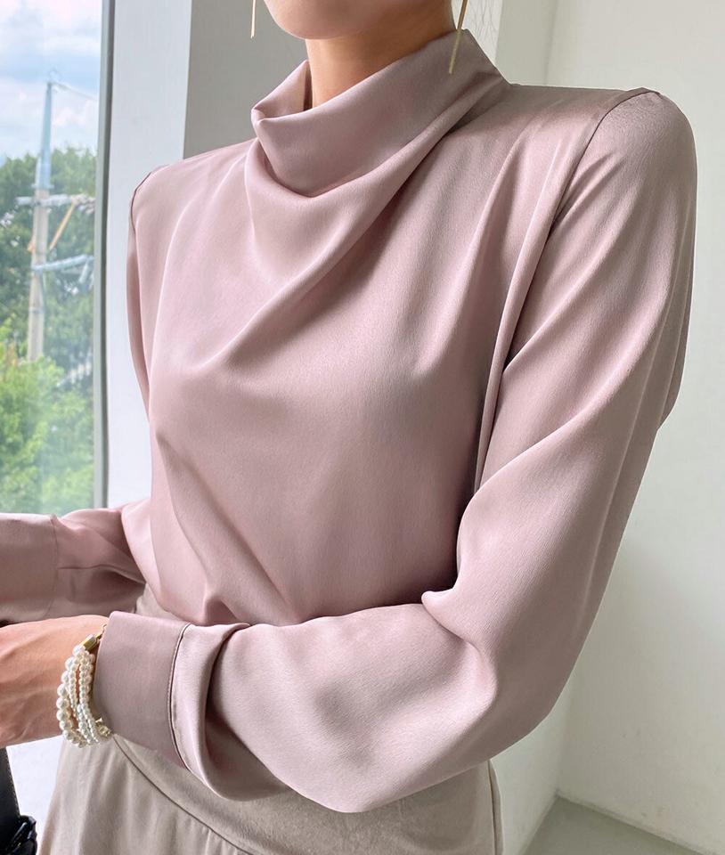 サテンハーフネックブラウス・b72918 レディース 【bl】ブラウス トップス 長袖 サテン ハーフネック 無地 ベーシック パステル シルキー 光沢 タック 秋 冬 フェミニン オケージョン 上品 ピンク 韓国ファッション ハイホリHIHOLLI クリスマス