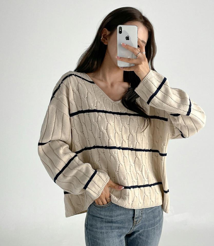 Vネックケーブルボーダーニット・t01192 レディース 【tops】トップス ニット 長袖 ボーダー柄 ケーブル編み ケーブルニット Vネック カジュアル ラフ 体型カバー ゆったり ルーズ ベージュ ドロップショルダー 春 秋 韓国ファッション