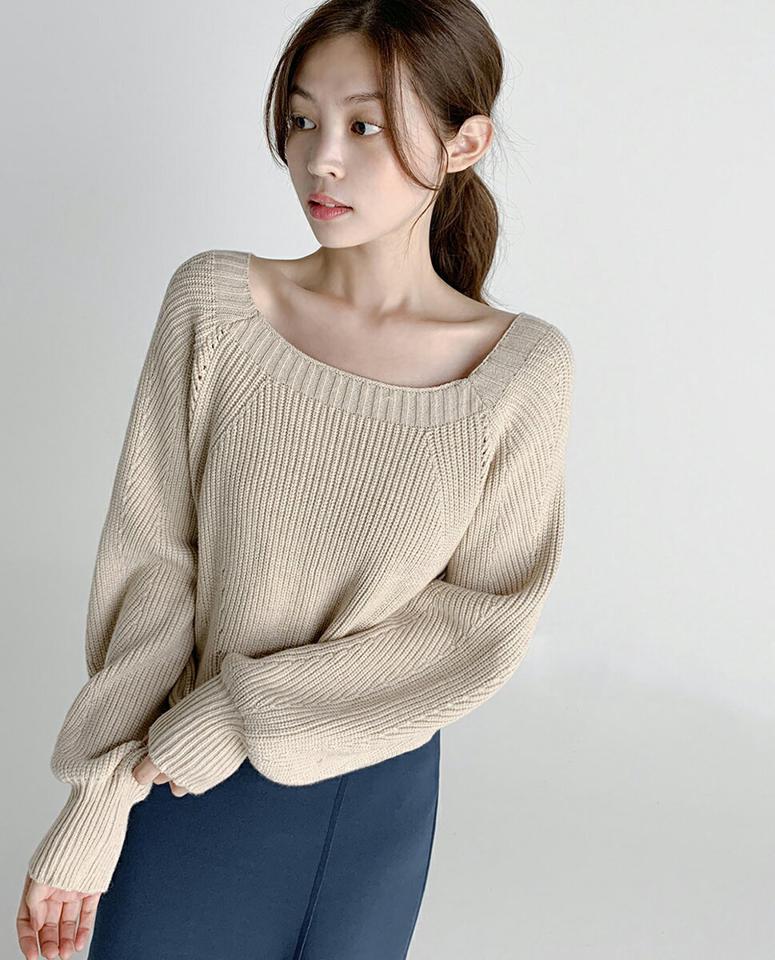 スクエアネックパフニット・t67179 レディース 【tops】トップス ニット 長袖 デコルテ スクエアネック パフスリーブ リブ 単色 無地 シンプル ピンク ラグランスリーブ クロップド丈 アクリルニット カラーニット ショート丈 春 秋 韓国ファッション