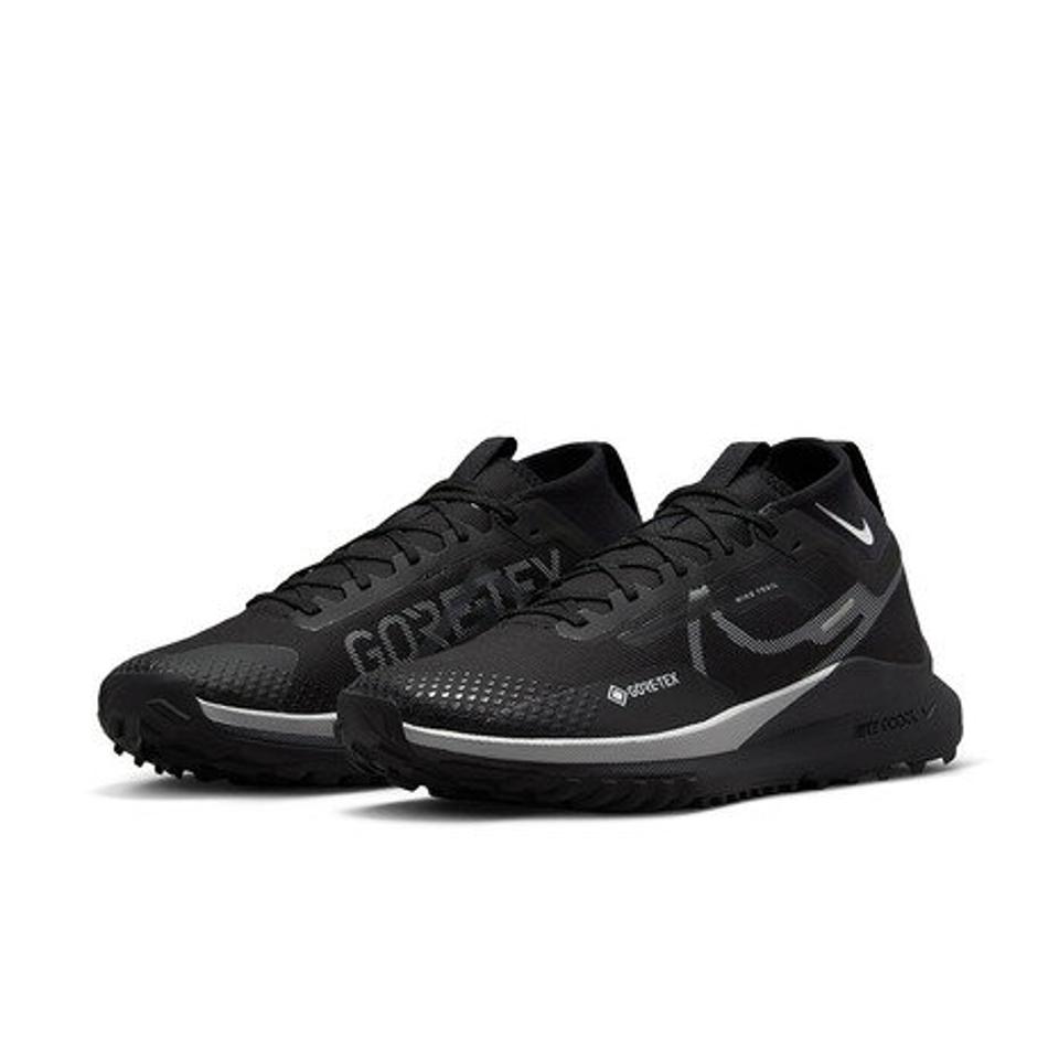 ナイキ（NIKE）（メンズ）ランニングシューズ リアクト ペガサス トレイル 4 GTX ブラック DJ7926-001 スニーカー トレイル 防水 軽量 安定性 雨 雨天