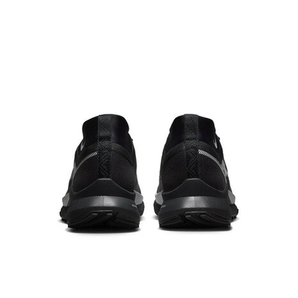 ナイキ（NIKE）（メンズ）ランニングシューズ リアクト ペガサス トレイル 4 GTX ブラック DJ7926-001 スニーカー トレイル 防水 軽量 安定性 雨 雨天