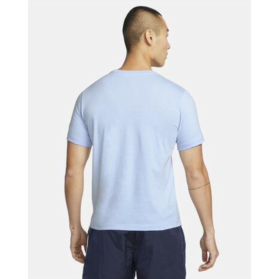 【スポーツデー エントリーでP5倍！4/3 9:59迄】ナイキ（NIKE）（メンズ）Tシャツ メンズ 半袖 AR4999-548