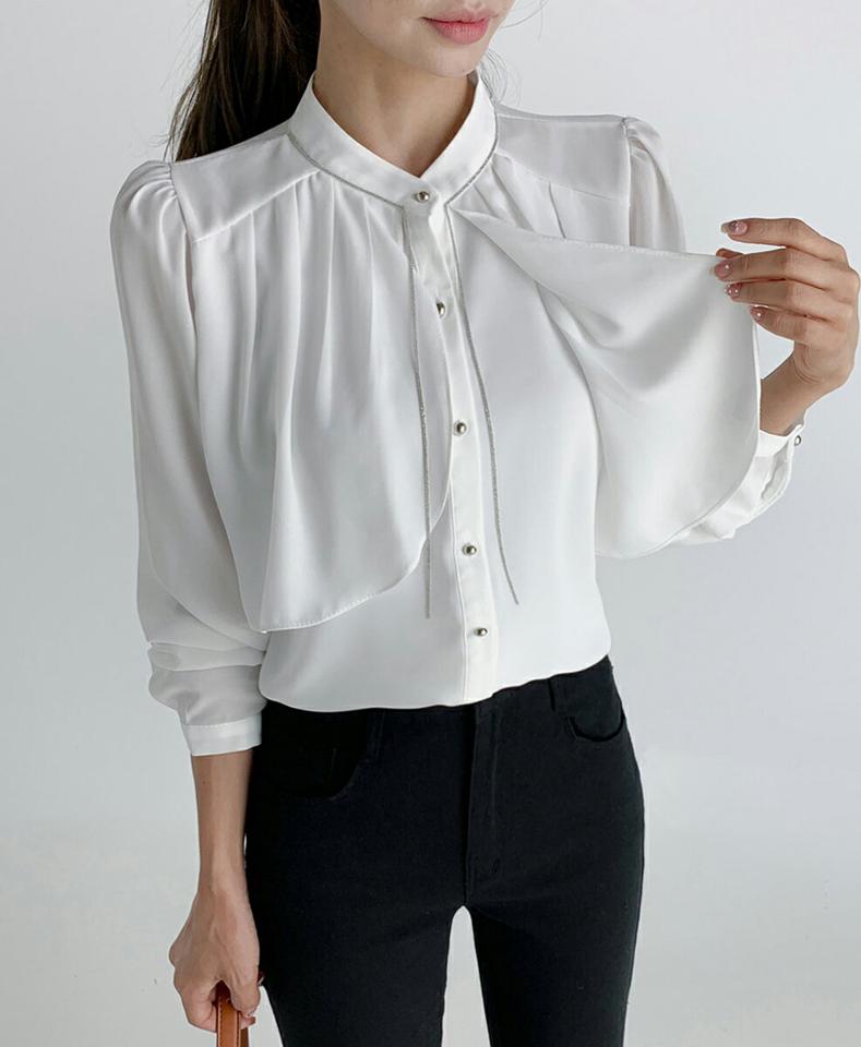 【マラソン特価】チェーンラッフルブラウス・t01713 レディース 【bl】トップス ブラウス 長袖 ラッフル フリル フェミニン 大人 きれいめ 上品 バンドカラー チェーン パフスリーブ 白 ホワイト デコラティブ 春 秋 韓国ファッション 人気 セール