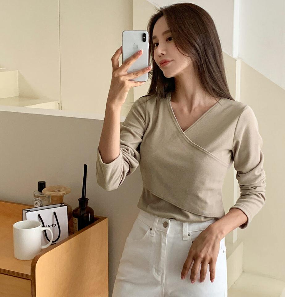 クロスVネックTシャツ・t01223 レディース 【tops】トップス Tシャツ 長袖 クロス ロンT Vネック 単色 無地 シンプル 大人 茶色 ブラウン タイト 春 秋 韓国ファッション 人気
