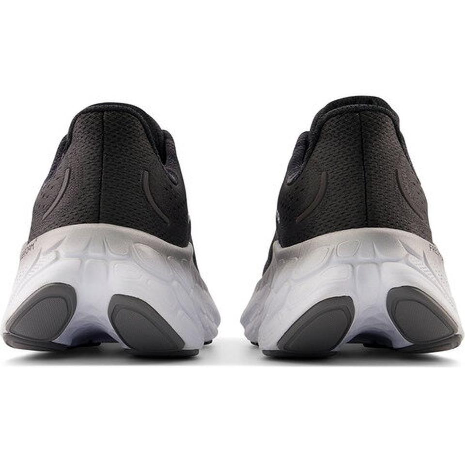 ニューバランス（new balance）（メンズ）ランニングシューズ フレッシュフォームモア v4 ブラック MMORGG42E スニーカー ジョギング ウォーキング 陸上