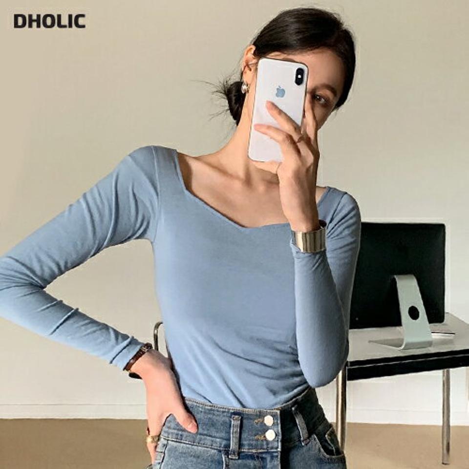 ハートネック長袖Tシャツ・t01086 レディース 【tops】トップス Tシャツ 長袖 ロンT ハートネック デコルテ 単色 無地 シンプル 大人 フェミニン きれいめ 鎖骨 水色 くすみ スリム クロップド丈 春 秋 韓国ファッション ハイホリHIHOLLI