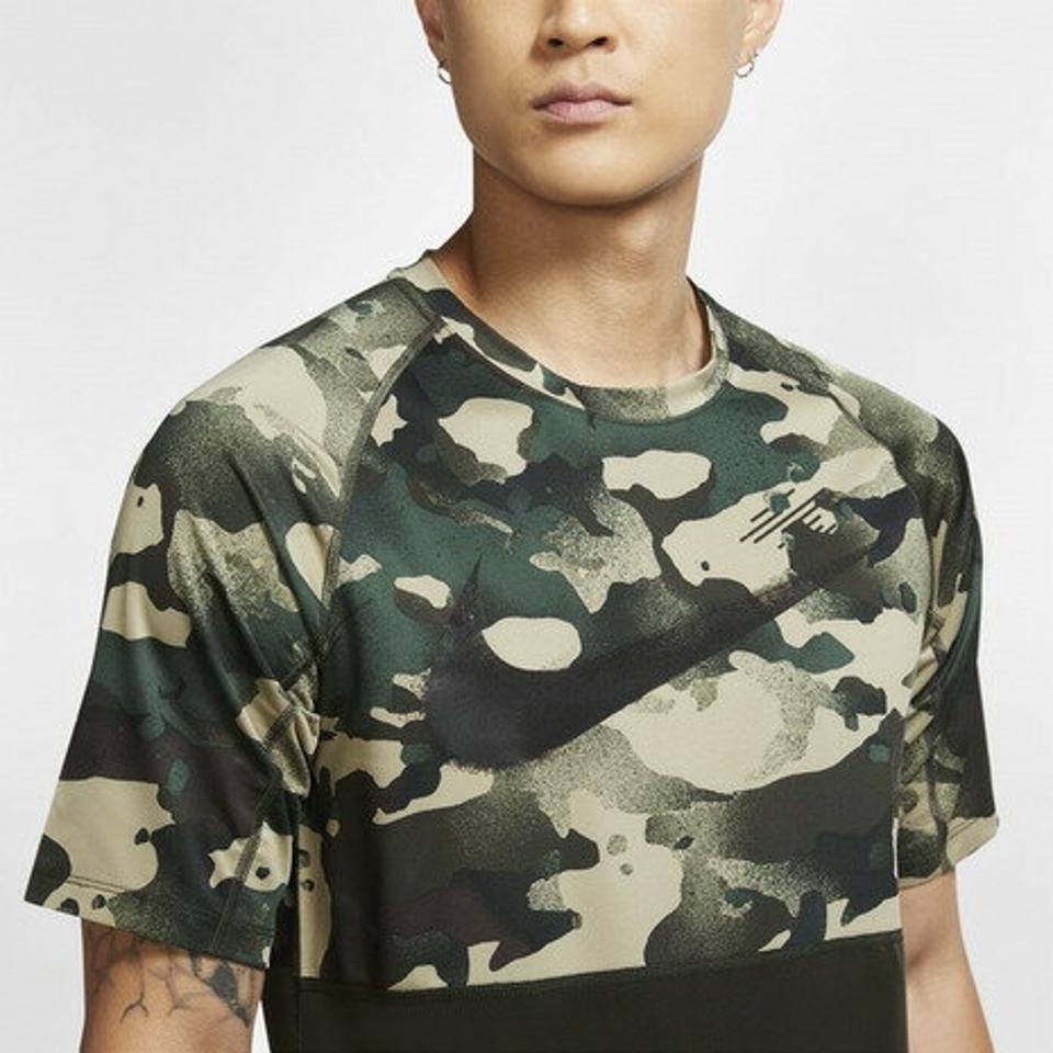 ナイキ（NIKE） スリム カモ 半袖Tシャツ トップ CU4094-355 オンライン価格 （メンズ）