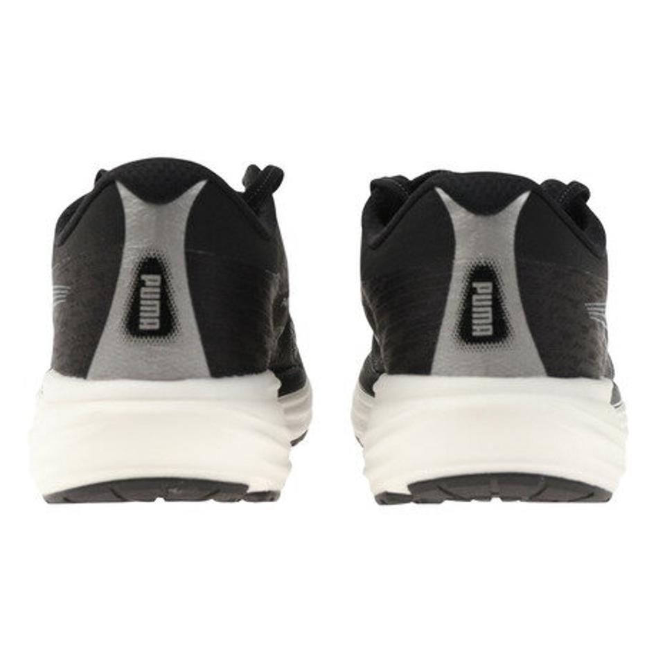 【20%OFFクーポン対象！3/25 0:00-23:59】プーマ（PUMA）（メンズ）ランニングシューズ ディヴィエイト ニトロ 2 ワイド ブラック 377484 01 スニーカー トレーニング ジョギング 駅伝 部活 マラソン