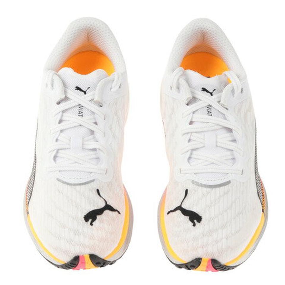 【10％OFFクーポン！3/26まで】プーマ（PUMA）（メンズ）ランニングシューズ ディヴィエイト ニトロ 2 ホワイト 376807 04 スニーカー ジョギング トレーニング 厚底 駅伝 部活 マラソン
