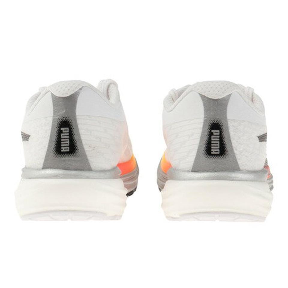 【10％OFFクーポン！3/26まで】プーマ（PUMA）（メンズ）ランニングシューズ ディヴィエイト ニトロ 2 ホワイト 376807 04 スニーカー ジョギング トレーニング 厚底 駅伝 部活 マラソン