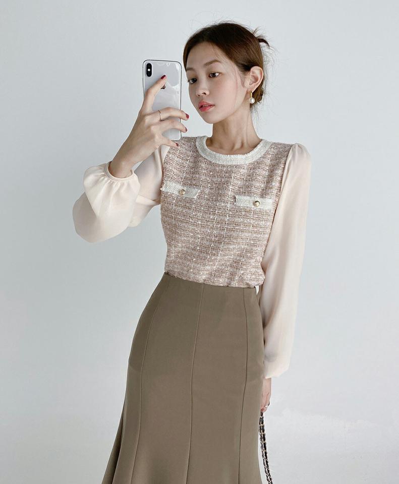 ツイードシフォンブラウス・t68623 レディース 【bl】トップス ブラウス 長袖 ツイード シフォン 袖コンミックス 大人 高級感 ゴールドボタン ラウンドネック オフィス パフスリーブ 柄 フレンチ 透け感 オケージョン 結婚式 春 秋 韓国ファッション 人気