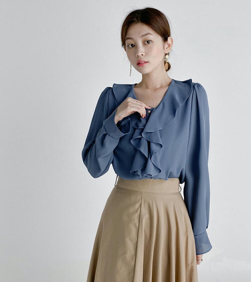 フリルネックボタンブラウス・t68622 レディース 【bl】トップス ブラウス 長袖 襟コン フリル ガーリー 大人 かわいい 可愛い 青 ブルー 単色 無地 シンプル オフィス ベルカフス 袖コン シフォン デコラティブ 春 秋 韓国ファッション