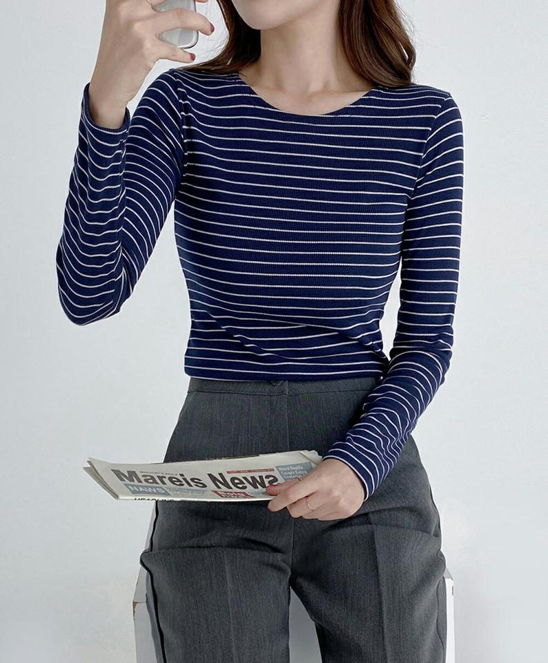 ボーダースリムフィットTシャツ・t68616 レディース 【tops】トップス Tシャツ 長袖 ロンT ボーダー柄 スリム カジュアル ラフ ラウンドネック 緑 ベージュ リブ タイト スリム 春 秋 冬 韓国ファッション