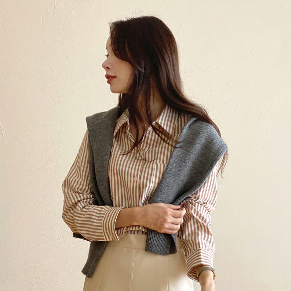 ポケットストライプシャツ・t00006 レディース 【bl】トップス シャツ ストライプ柄 爽やか 大人 オフィス 会社 水色 襟 ポケット 春 秋 韓国ファッション