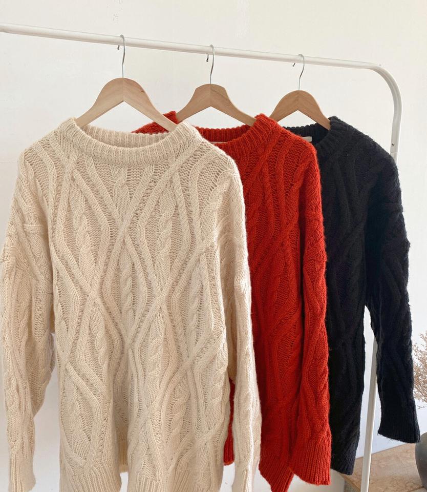 ラウンドネックダイヤケーブルニット・t00023 レディース 【tops】トップス ニット 長袖 ケーブル編み ラウンドネック カラーニット カジュアル ゆったり ミドル丈 レッド 肉厚 ざっくり インしない フレンチ オーバーサイズ 骨格ナチュラル オレンジ 冬 韓国ファッション