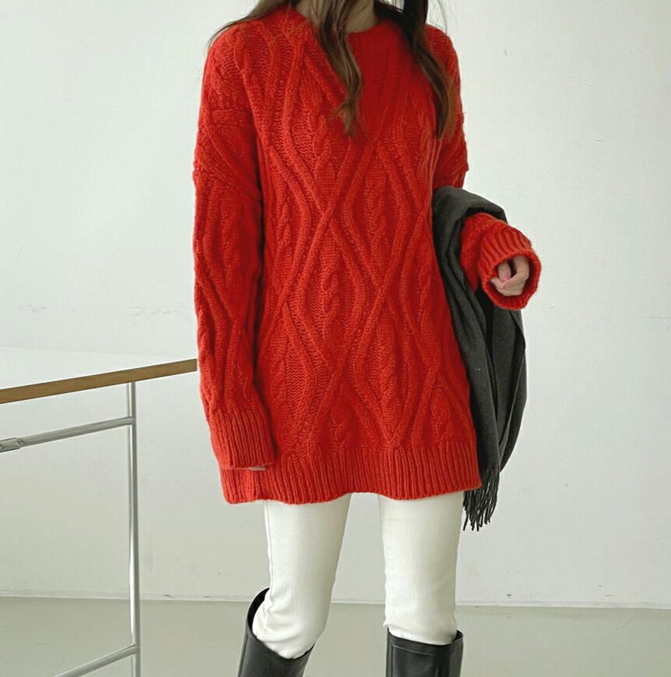 ラウンドネックダイヤケーブルニット・t00023 レディース 【tops】トップス ニット 長袖 ケーブル編み ラウンドネック カラーニット カジュアル ゆったり ミドル丈 レッド 肉厚 ざっくり インしない フレンチ オーバーサイズ 骨格ナチュラル オレンジ 冬 韓国ファッション