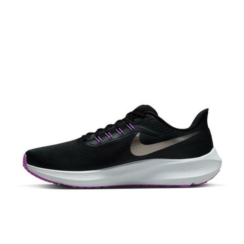 ナイキ（NIKE）（メンズ）ランニングシューズ エア ズーム ペガサス 39 ブラック DH4071-008 スニーカー 厚底 プレート トレーニング 軽量 駅伝 部活 マラソン