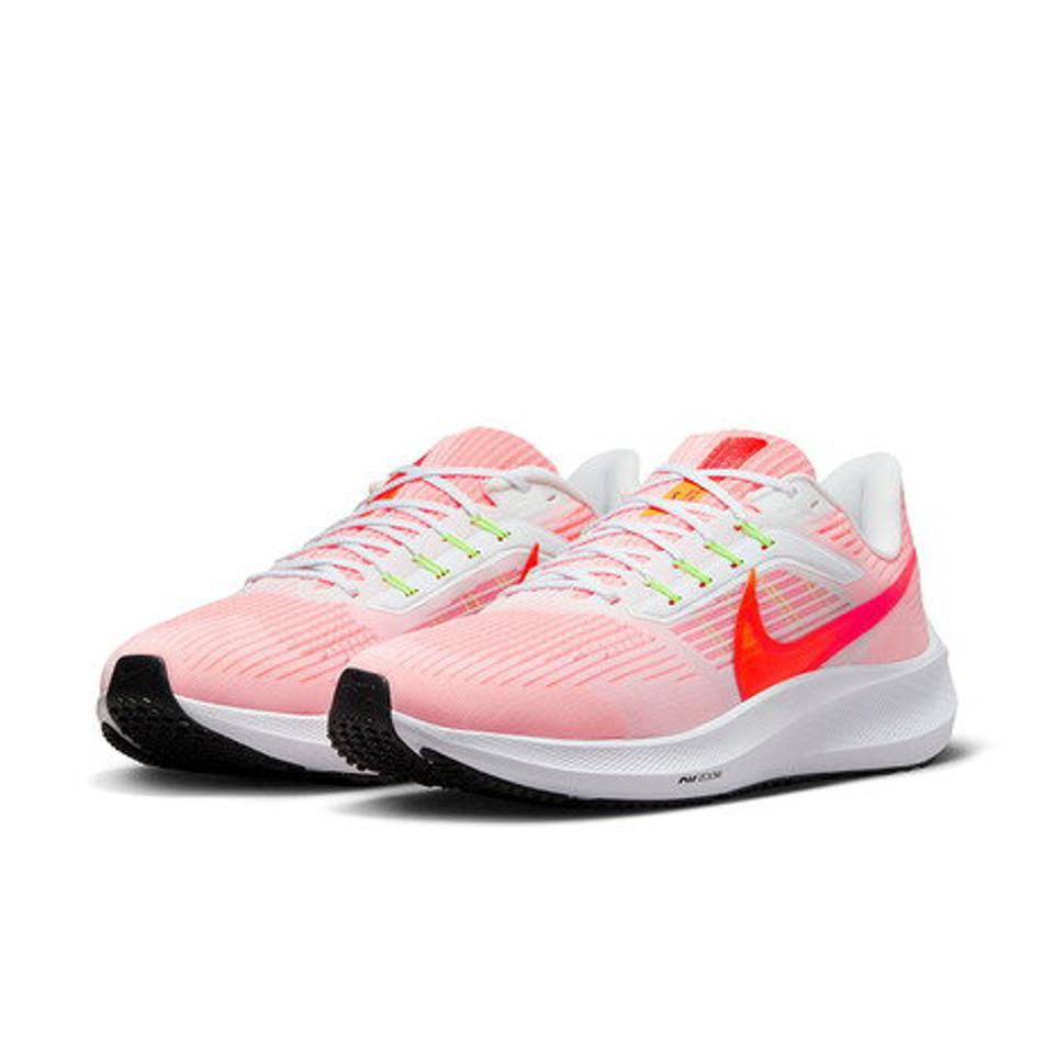 【2/5 24h限定 エントリー＆対象4店舗買い回りで最大P10倍！】ナイキ（NIKE）（メンズ）ランニングシューズ エア ズーム ペガサス 39 ホワイト ピンク DH4071-102 スニーカー 厚底 プレート トレーニング 駅伝 部活