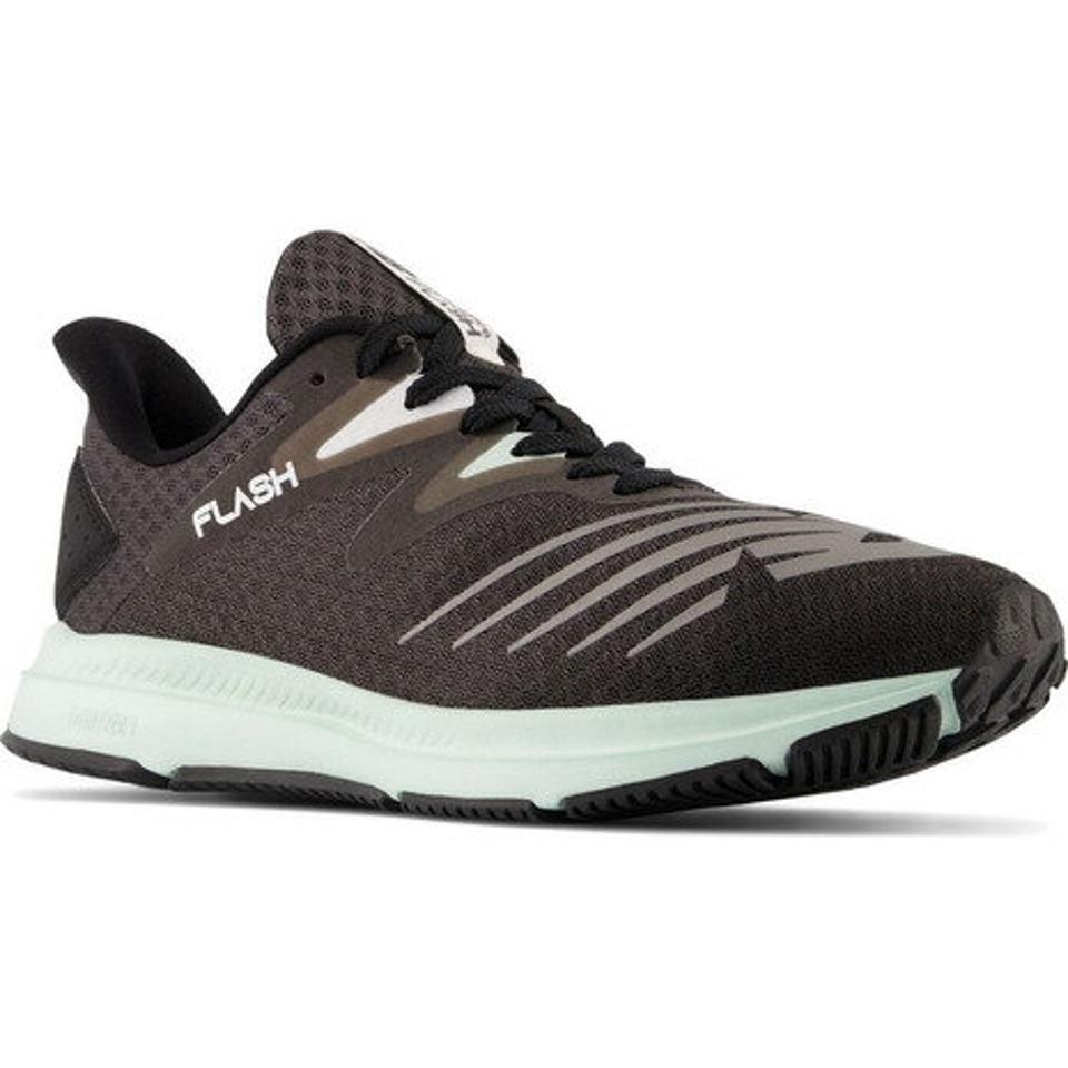 【20%OFFクーポン対象！5/7まで】ニューバランス（new balance）（レディース）ランニングシューズ ダイナソフト フラッシュ v6 DynaSoft Flash v6 グレー WFLSHGT6B スニーカー