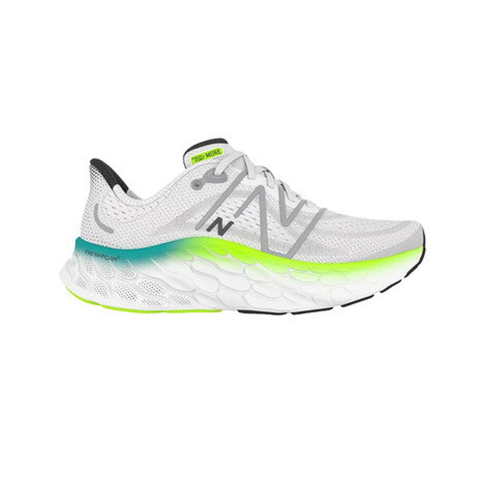 ニューバランス（new balance）（メンズ）フレッシュフォームモア v4 ホワイト 白 MMORWT42E ランニングシューズ ジョギング スニーカー 陸上 運動靴